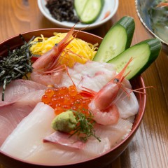 お刺身丼　1,650円